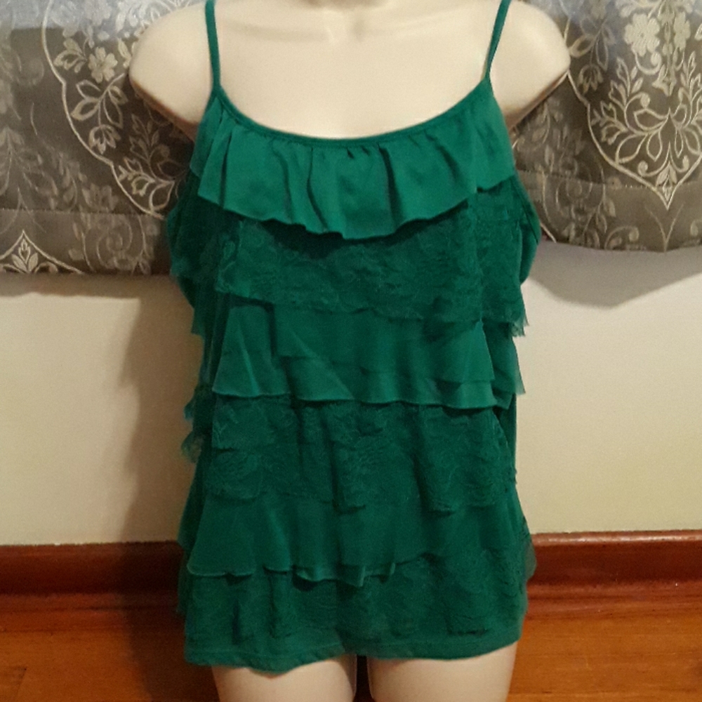 NWOT Almost fabulous tiered tank top size 1x